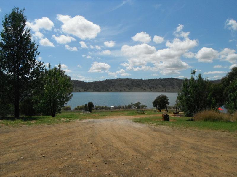Split Rock Recreation ReserveAccess to the main camping area where there are powered and unpowered sites. There are concrete pads for caravans too.