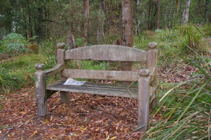 Goongerah ParkGoongerah Park Wino Bench. Beer and spirits not permitted. Port and other fortified wine Ok though.